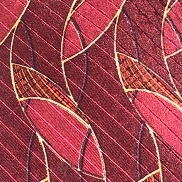 Valentino Red Leaf Patterned Embossed Men's Tie - Picture 6 of 8